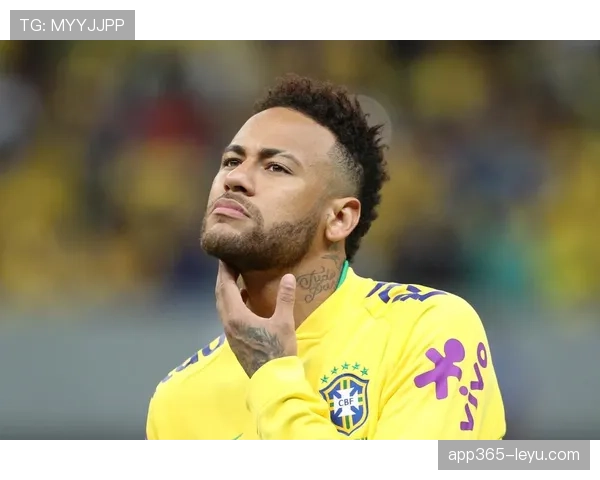 内马尔重返巴西获球迷热捧，状态回暖彰显足球魅力