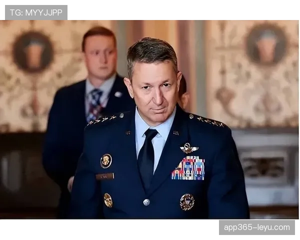 萨内战术智慧与关键表现引关注,技术细节揭秘其场上影响力 萨内战术智慧与关键表现引关注,技术细节揭秘其场上影响力