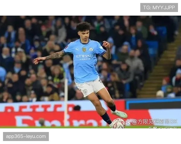 布鲁诺在最新比赛中展现卓越传球视野,持续提升球队进攻机会 布鲁诺在最新比赛中展现卓越传球视野,持续提升球队进攻机会