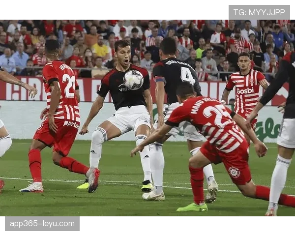 德佩在马竞表现稳健，近期状态持续提升