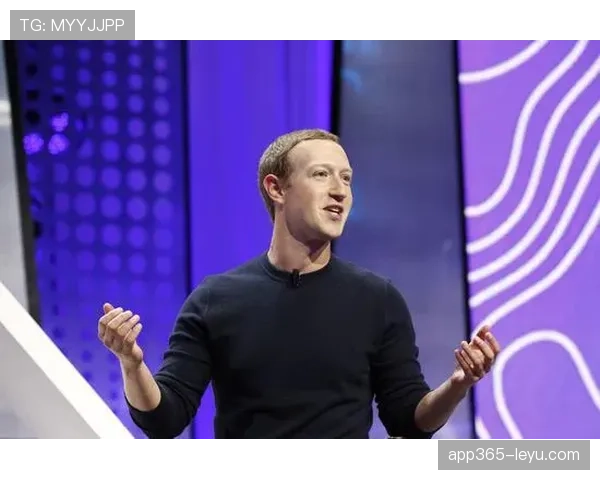 扎克拉文这日常没个明儿，练球比谁都拼，饭桌却蹭网速翻手机像追剧的网友一样猛！